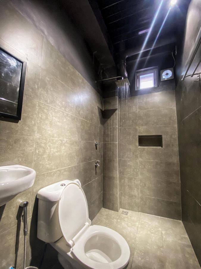 Bangcusay Location One Eighty B&B 외부 사진