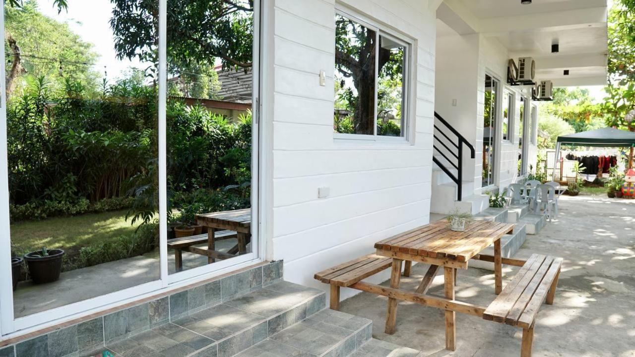 Bangcusay Location One Eighty B&B 외부 사진